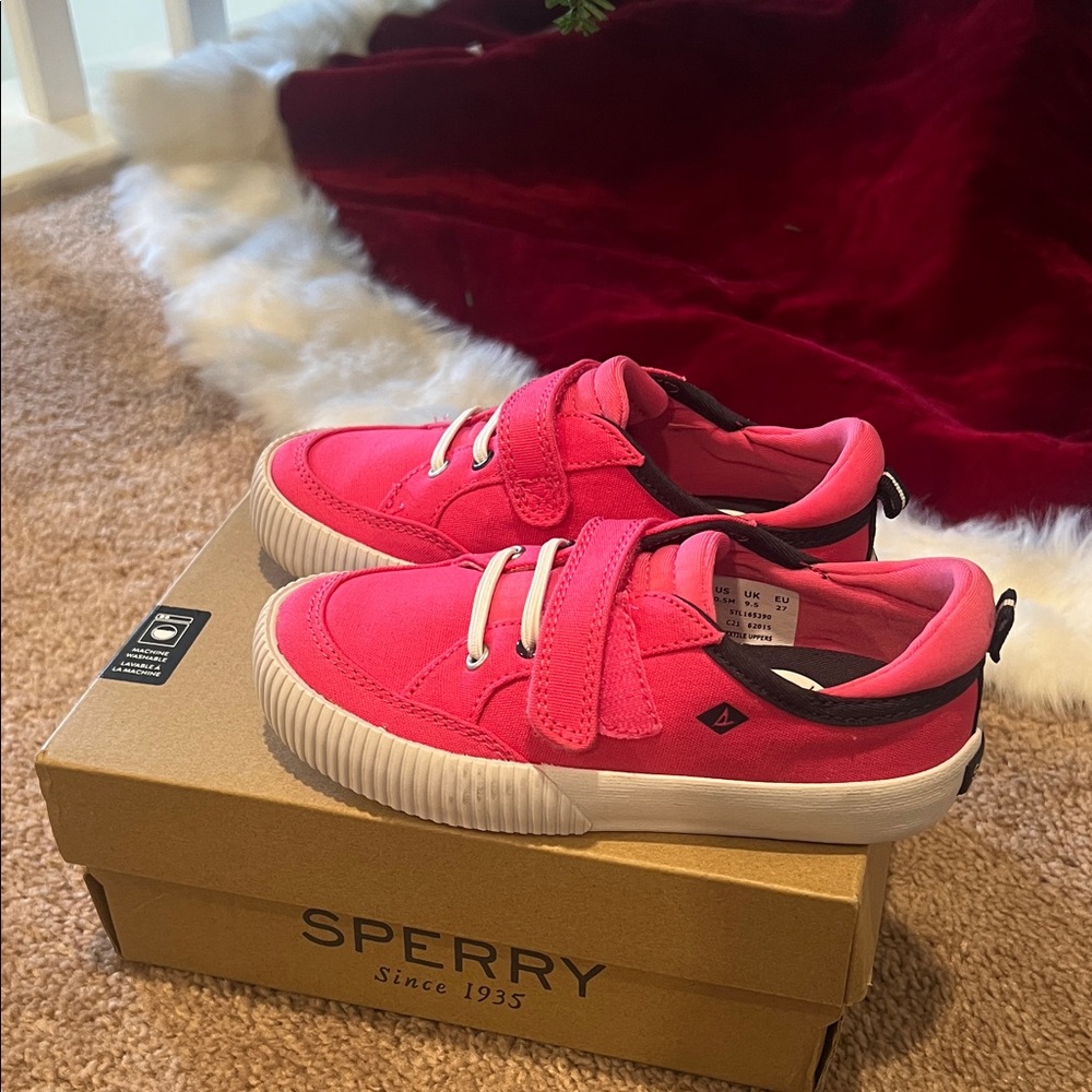 Sperry Kids Vibrant Pink Sneakers